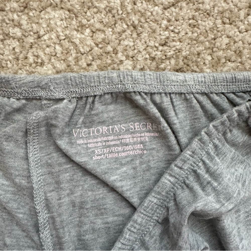 Victoria Secret PJ Set - Picture 2 of 6